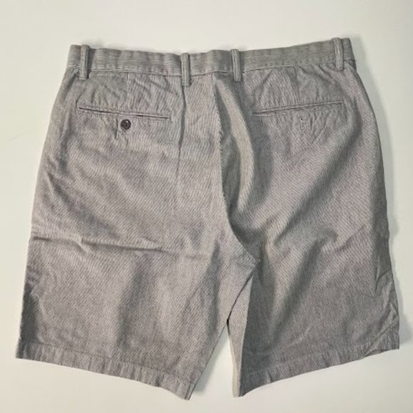 GAP - Flat Front - Stripe Shorts - Size 36 - Picture 2 of 4